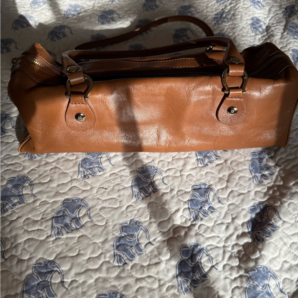 Tan Leather Duffel Bag with Glossy Finish